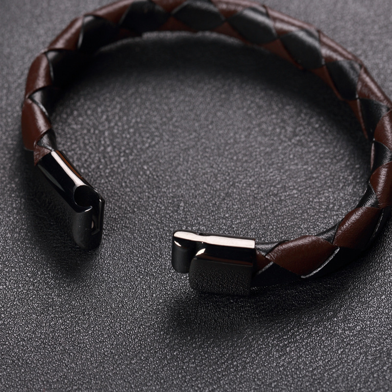 Чёрно-коричневый кожаный браслет